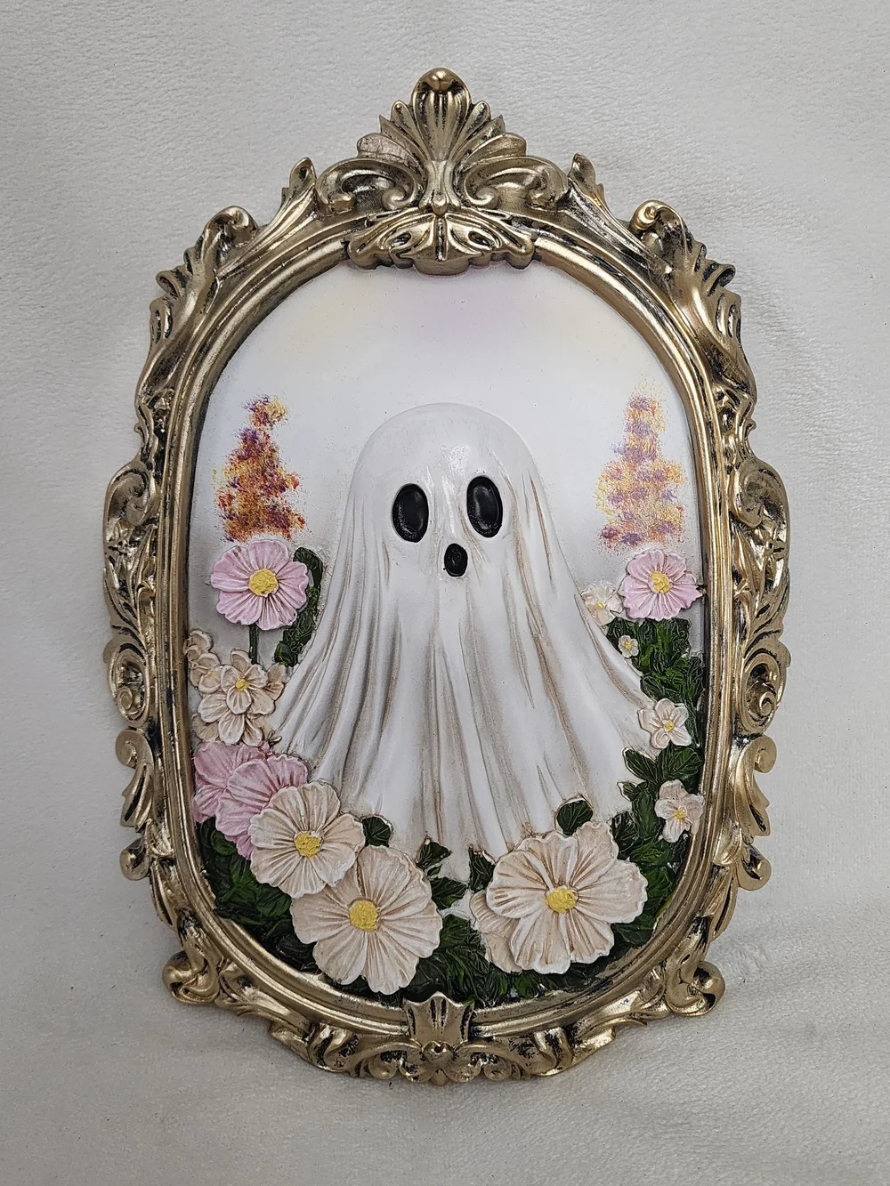 Vintage-Inspired Gold Framed 3D Ghost Wall Art - White and Pink